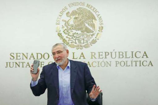 Admite Adán López ingresos por más de 78 mdp entre 2023 y 2024
