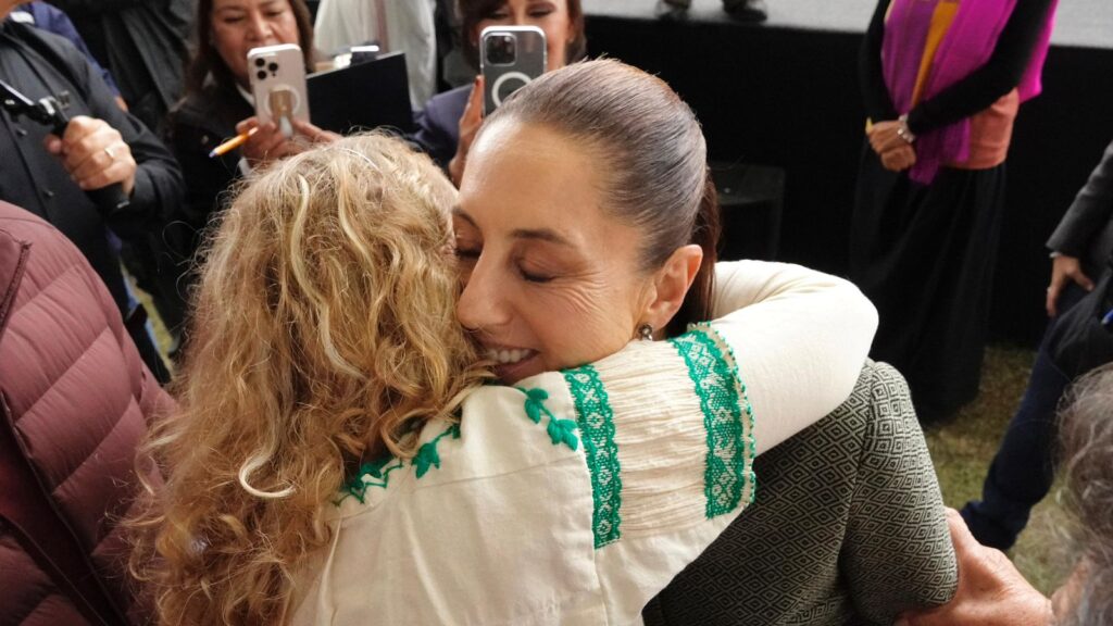 Marcela González acompaña a la presidenta Claudia Sheinbaum, en su primer informe de Gobierno en Tlaxcala