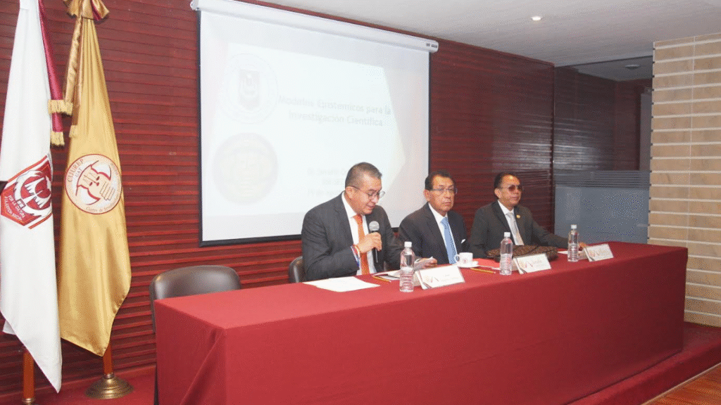 El CIJUREP-UATx inició curso de titulación de su Doctorado