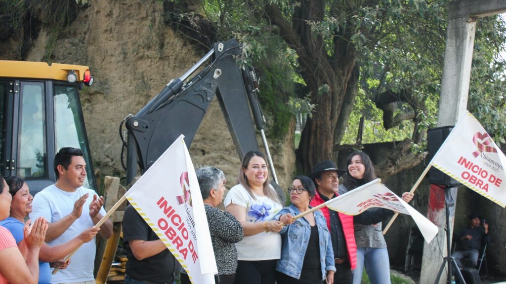 Blanca Angulo arranca obras en calles de Tlalcuapan y Xaxala