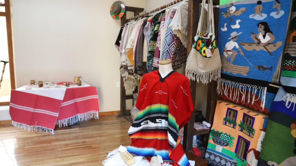 TLAXCALA PROFESIONALIZA SU TRADICIÓN CULTURAL CON LA PRIMERA LICENCIATURA EN ARTE TEXTIL DEL PAÍS