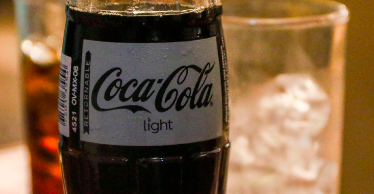 Hay acuerdo: refrescos con azúcar pagarán impuesto de 3.80 pesos; los “light” de 1.50