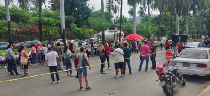 Marchan más de 5 mil docentes por la abrogación de la Ley del Issste