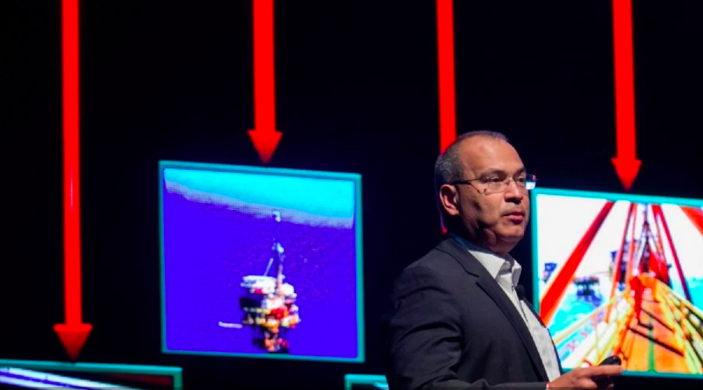 Carlos Treviño, exdirector de Pemex, se mantiene detenido en Estados Unidos, afirma Sheinbaum