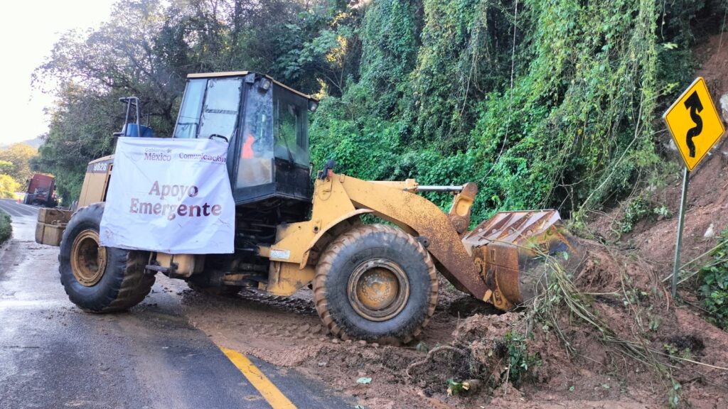 ATIENDE SICT AFECTACIONES EN RED CARRETERA FEDERAL TRAS INTENSAS LLUVIAS
