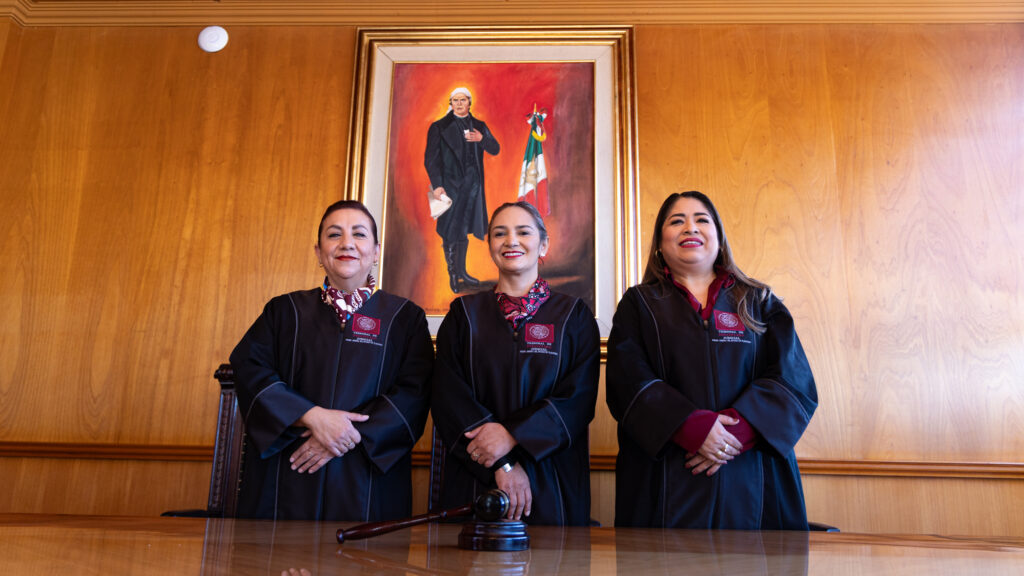 Tribunal de Disciplina Judicial del Poder Judicial de Tlaxcala Realiza Ceremonia de Imposición de Toga