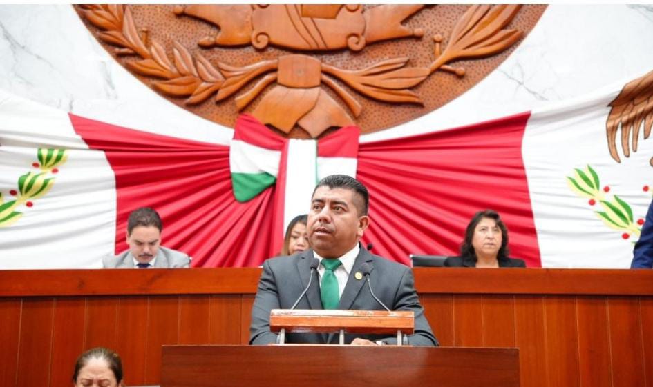 Presenta Jaciel González iniciativa para dar reconocimiento legal a Símbolos Estatales