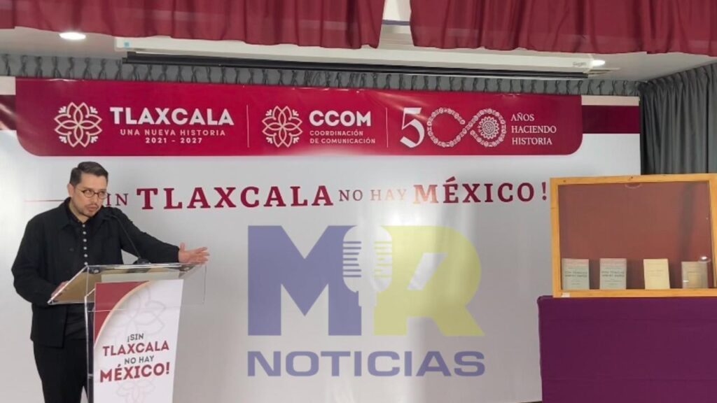 Develan placa en honor a Trinidad Sánchez Santos y proponen renombrar Premio Estatal de Periodismo