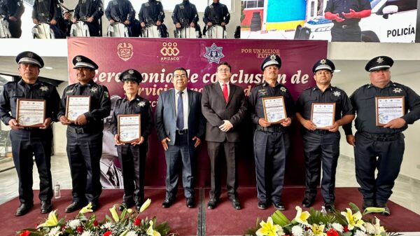 4 policías municipales de #Apizaco se jubilan por iniciativa de Arnulfo Alva “El Che”