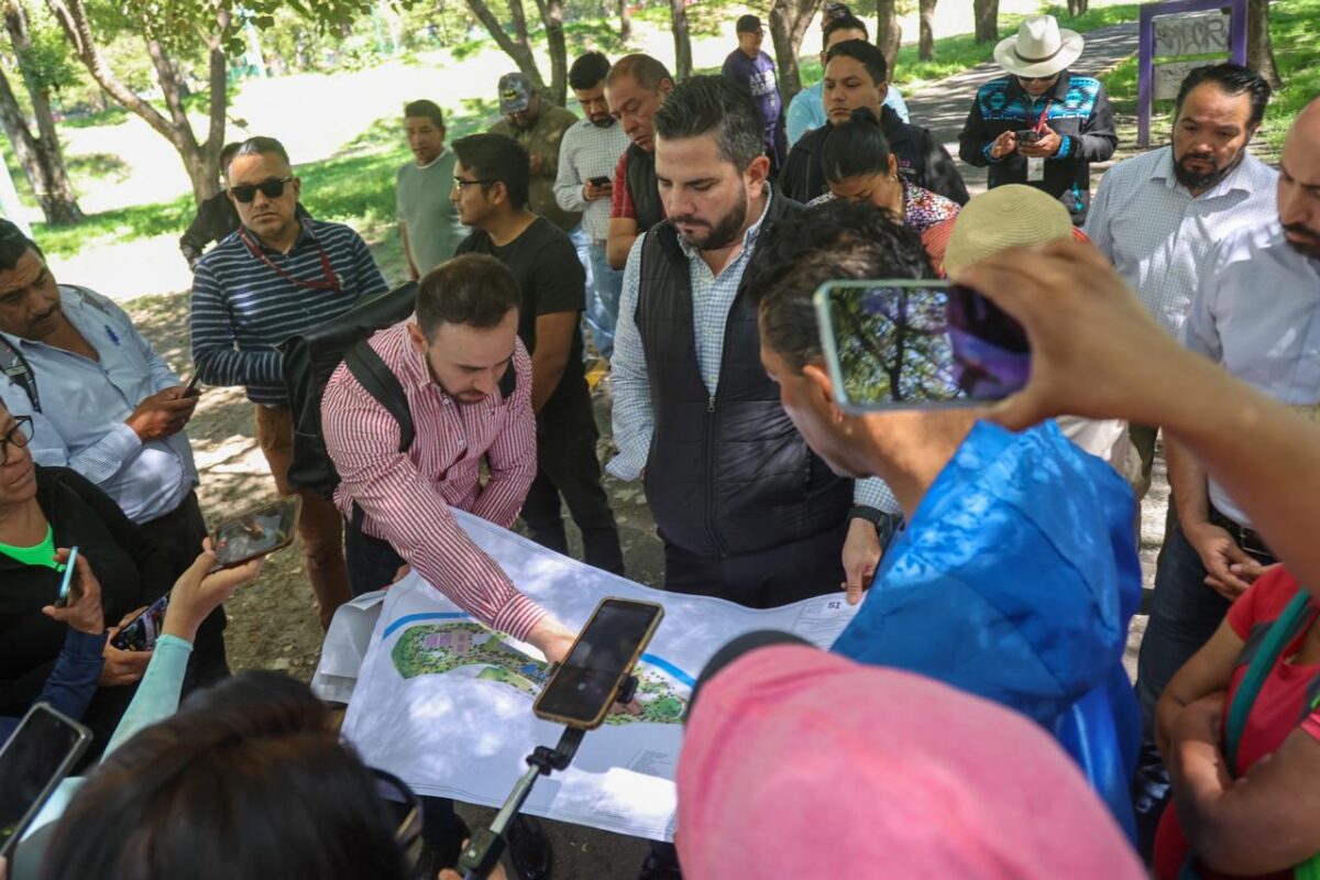 AVANZAN ACUERDOS PARA LA REHABILITACIÓN DEL PARQUE DE LA JUVENTUD