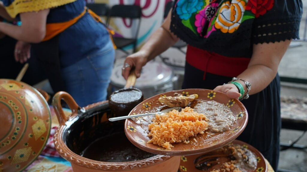 “TLAXCALA, LA FERIA DE FERIAS 2025” CELEBRA LA RIQUEZA GASTRONÓMICA DEL ESTADO CON FESTIVALES DEL PULQUE, MAÍZ, MOLE Y PAELLA