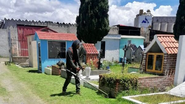 EL AYUNTAMIENTO DE APIZACO REALIZA MANTENIMIENTO E IMPLEMENTA OPERATIVO EN EL PANTEÓN MUNICIPAL