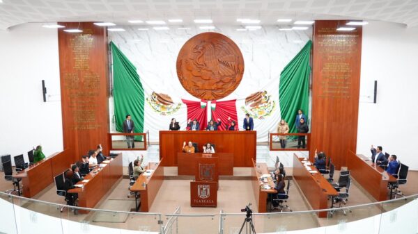 Aprueba LXV Legislatura actos de dominio y desincorporación de bienes municipales y estatales