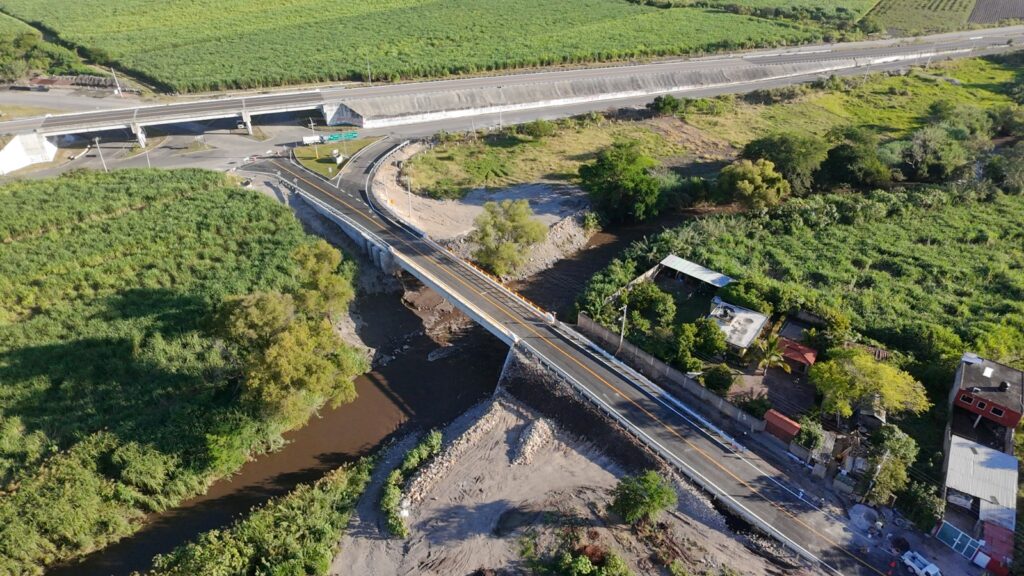 Esta obra, que beneficia a 22 mil habitantes, forma parte del Circuito Tierra y Libertad El proyecto tuvo una inversión de 26.6 mdp y cuenta con una moderna estructura para prevenir inundaciones