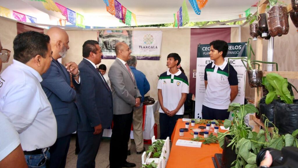 CECYTE TLAXCALA FORTALECE IDENTIDAD CULTURAL EN LA FERIA DEL FRIJOL 2025