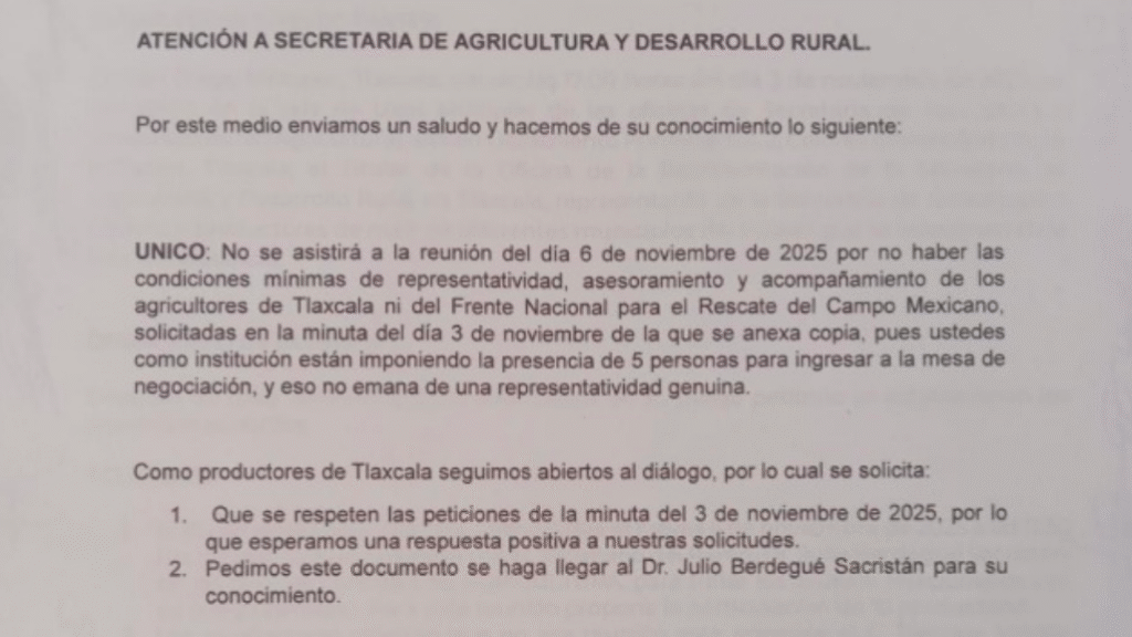 Prometen autoridades apoyos a campesinos de tres municipios; otro bloque desconoce acuerdos