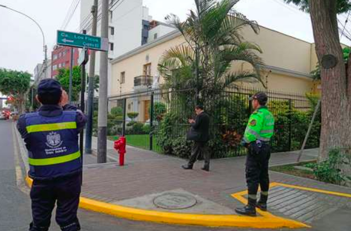 El gobierno federal reducirá emisión de visas para peruanos