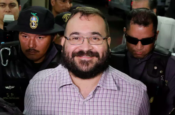 Pospone jueza fallo sobre preliberación de Javier Duarte por buena conducta