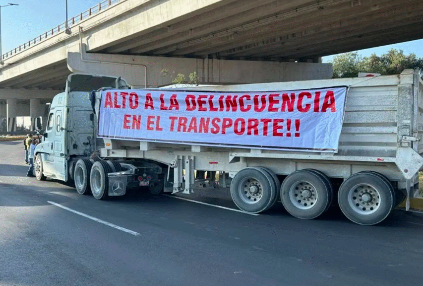 Levantan bloqueos en carreteras tras acuerdo con la SG
