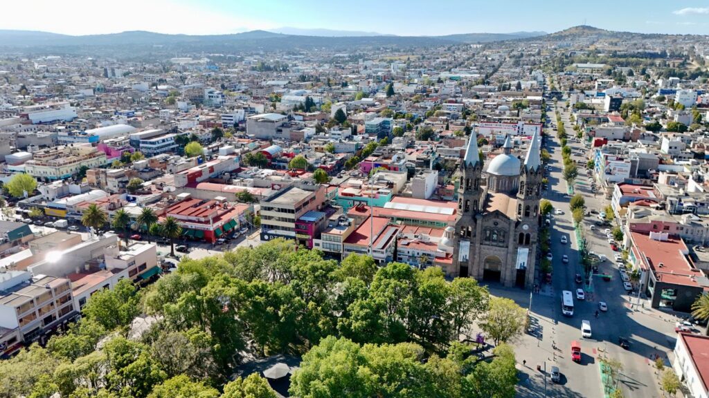 JAVIER RIVERA MANTIENE SU COMPROMISO CON LA ECONOMÍA DE APIZACO: NO HABRÁ NUEVOS IMPUESTOS NI INCREMENTOS EN 2026