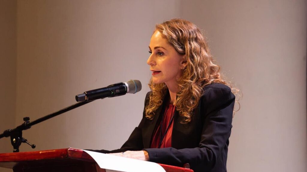 Marcela González propone austeridad electoral y equidad ante la ley