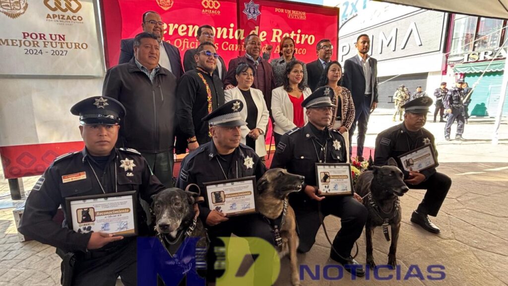 Apizaco despide con honores a sus binomios caninos tras nueve años de servicio