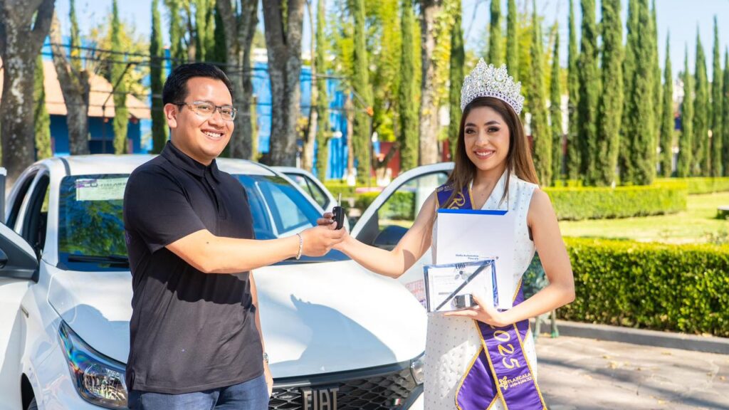 ENTREGAN AUTOMÓVIL DEL SORTEO DE “TLAXCALA, LA FERIA DE FERIAS 2025” AL GANADOR HUMBERTO LÓPEZ