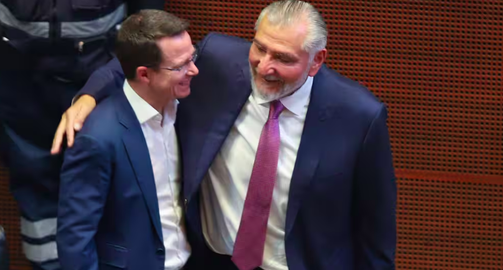 Adán Augusto cabildea con PAN y PRI por respaldo a Ernestina Godoy para la FGR