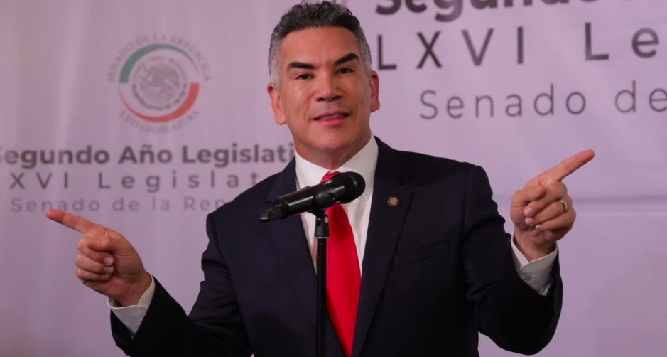“¡No tienen madre!”: “Alito” Moreno critica Farmacias del Bienestar