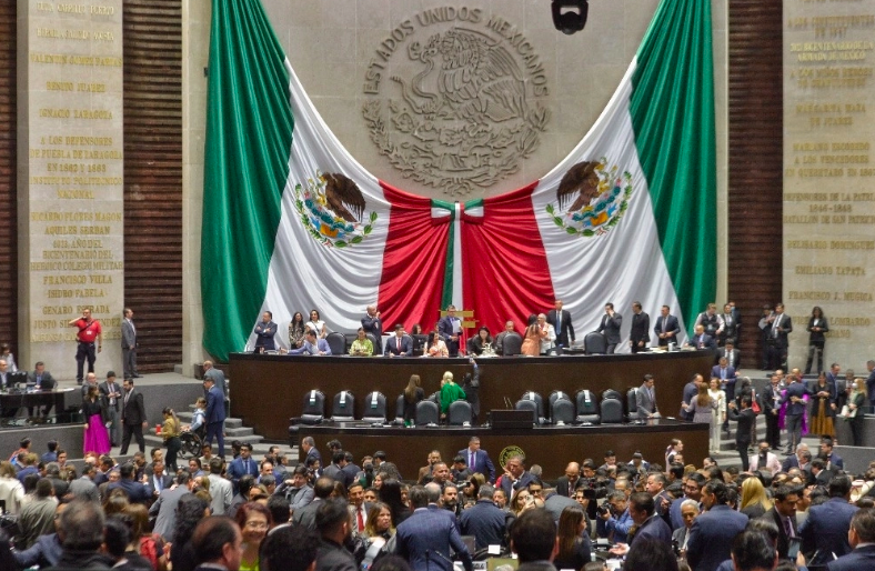 Prevé Morena rechazo de PT y PVEM a que disminuyan pluris