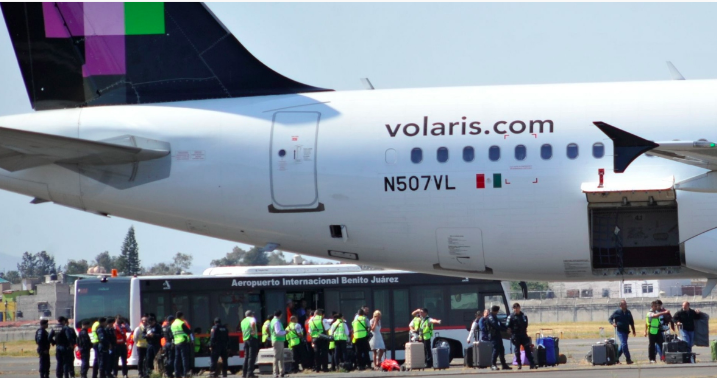 Volaris y Viva Aerobús se fusionan y crean grupo mexicano de aerolíneas de bajo costo