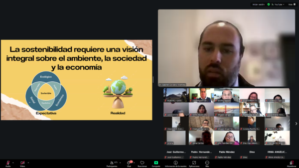 En esta última actividad de la Jornada de Formación y Profesionalización Docente Primavera 2026 que organizó la Unidad Institucional de Profesionalización Docente de la Secretaría Académica, el Doctor Cordero Martínez insistió en que la aplicación de un modelo ambiental en la Institución genera una gran expectativa para que pueda ser replicado en otras universidades del país.