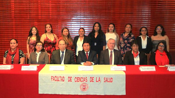 Los profesionales de la Enfermería Perinatal tienen en sus manos el cuidado de la madre y del recién nacido, por ello, deben ejercer su labor con humanismo y empatía, afirmó el Doctor José Reyes Luna Ruiz, Coordinador de la División en Ciencias Biológicas.