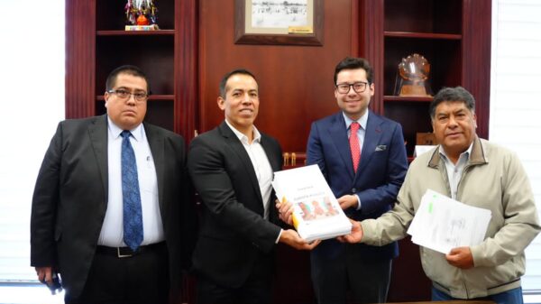 El diputado Vicente Morales Pérez, presidente del Comité de Administración del Congreso del Estado, realizó este viernes la entrega de la Cuenta Pública correspondiente al cuarto trimestre del ejercicio fiscal 2025 ante la Comisión de Finanzas y Fiscalización