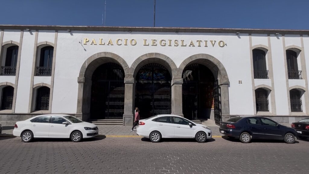 Secretarios de Salud y Seguridad dispuestos a comparecer ante el Congreso