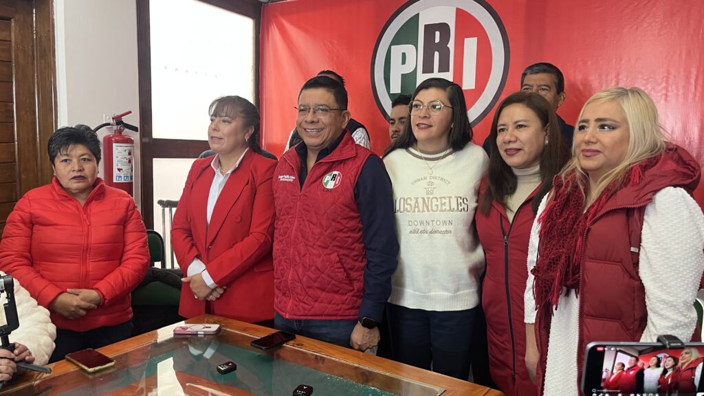 PRI busca aumentar participación política de mujeres