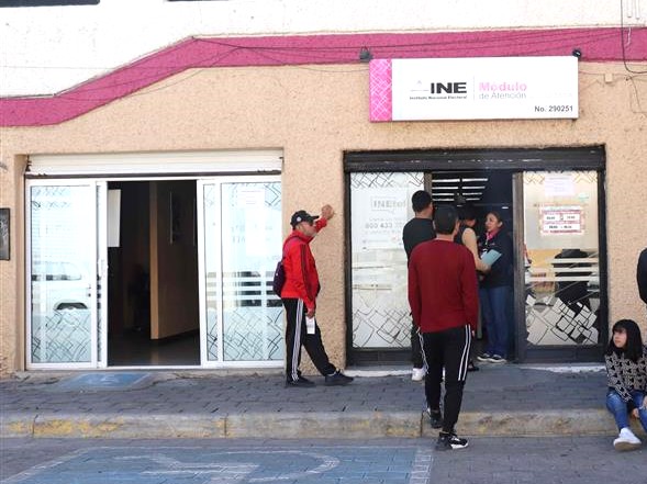 ANTE ALTA AFLUENCIA EN LOS MÓDULOS, INE TLAXCALA INSTRUMENTÓ MECANISMOS PARA AGILIZAR TRÁMITES
