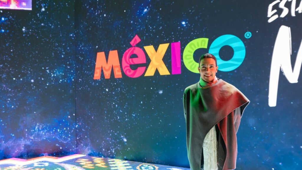La presidenta de México, Claudia Sheinbaum, reconoció el trabajo de la secretaria de Turismo, Josefina Rodríguez, tras la participación de México en la Feria Internacional de Turismo (FITUR) 2026