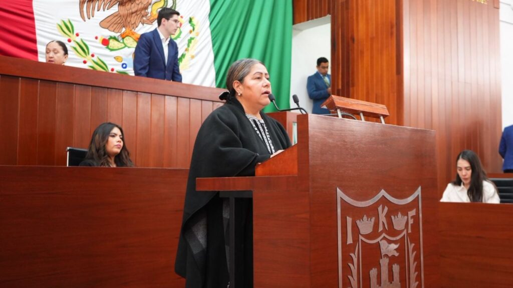 Blanca Águila pide transparentar gira de comitiva estatal por España; cuestiona resultados de 7 viajes internacionales