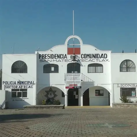 "Con vida y custodiado fuertemente" permanece en un hospital privado ubicado en el colonia Felipe Carrillo Puerto de la ciudad de Texmelucan en el estado vecino de Puebla.