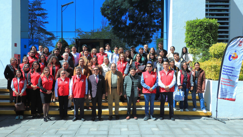Rector recibió a educandos de Argentina, Brasil, Colombia y Paraguay, y de Chiapas, Estado de México y Guerrero