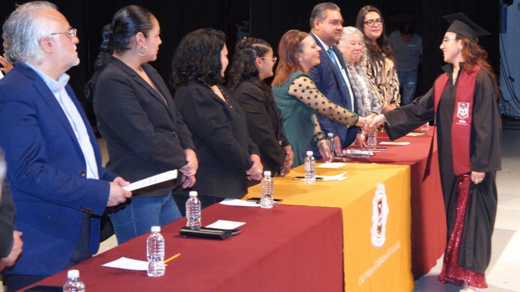 Gradúa la UATx 254 estudiantes de las licenciaturas en Trabajo Social, Sociología y Psicología,  y de las maestrías en Ciencias Sociales, Estudios de Género y Trabajo Social