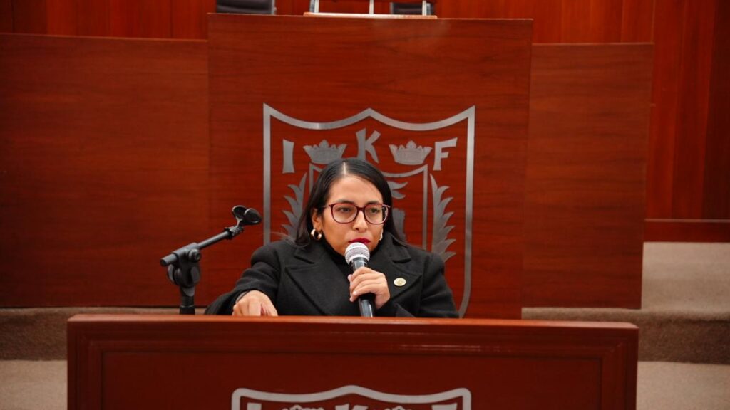 La diputada Gabriela Hernández Islas, presentó ante el Pleno de la LXV Legislatura la Iniciativa para garantizar el derecho a la consulta previa, libre e informada de grupos en situación de vulneración dentro del proceso legislativo del Congreso del Estado de Tlaxcala.