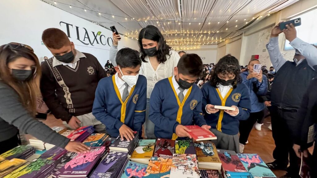 TLAXCALA ACERCA LIBROS GRATUITOS A JÓVENES CON LA COLECCIÓN “25 PARA EL 25”