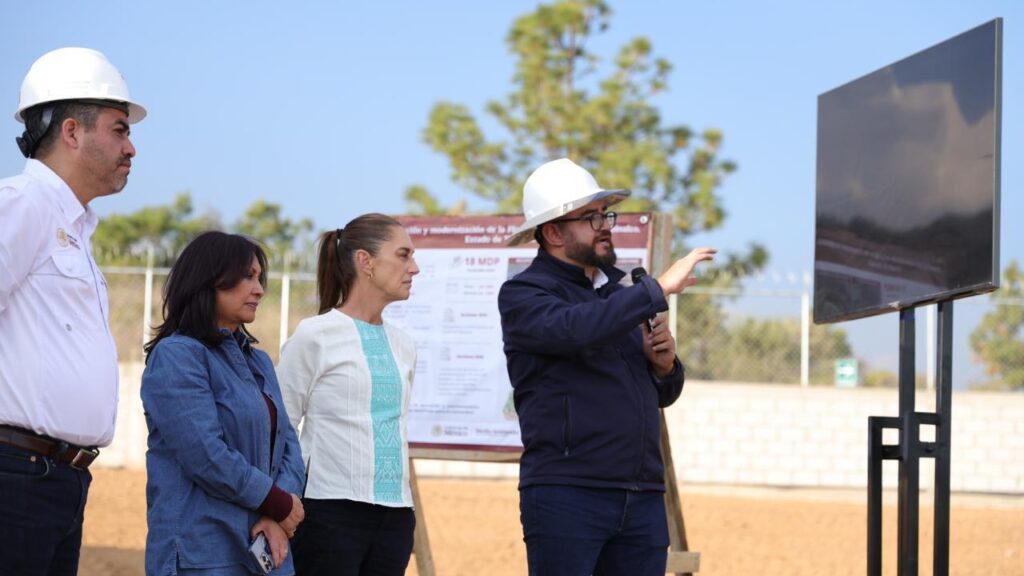 Autoridades federales y estatales recorrieron obras del proyecto de saneamiento de la Cuenca Atoyac, que contempla inversión federal por 309 millones de pesos en 2025