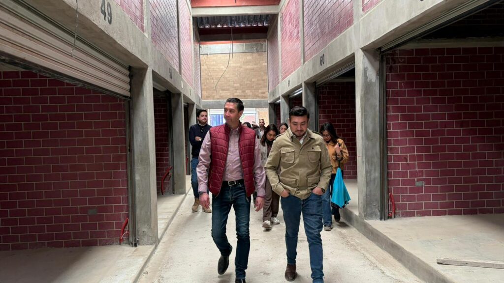 SUPERVISA SALVADOR SANTOS CEDILLO OBRAS ESTRATÉGICAS QUE IMPULSAN EL DESARROLLO DE HUAMANTLA