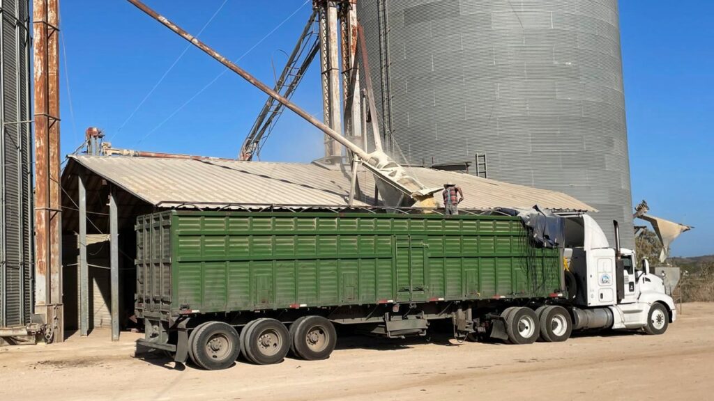 Suman más de 24 mil productoras y productores
