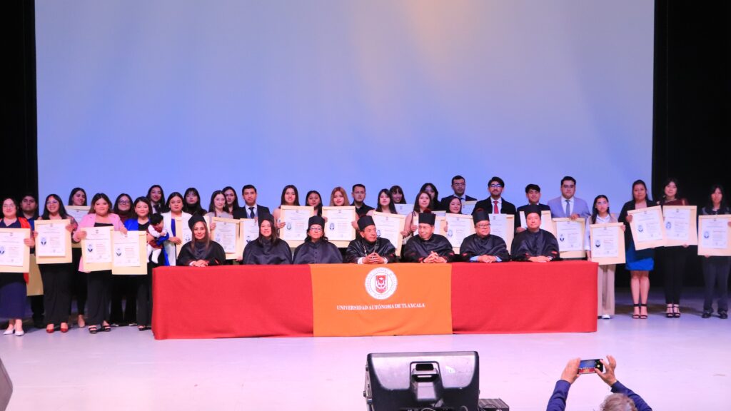 Nuestra formación está orientada al desarrollo de capacidades y al crecimiento personal con responsabilidad social