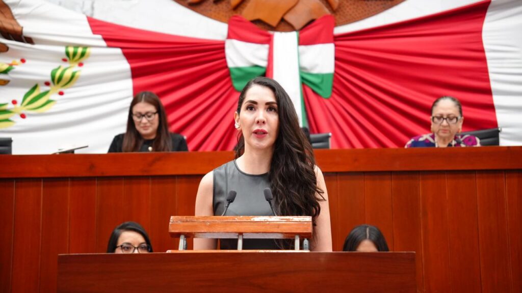 La Diputada María Aurora Villeda Temoltzin presentó la Iniciativa para reformar la Ley de Igualdad Sustantiva entre Mujeres y Hombres del Estado de Tlaxcala, con el objetivo de establecer mecanismos que permitan medir, transparentar y reducir la brecha salarial de género en la entidad.
