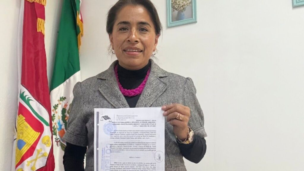 Al respecto, la secretaria general detalló que, a través de la determinación del TCyA del Estado de Tlaxcala, mediante la Toma de Nota que expide como Autoridad Laboral, se da fe a la elección de la organización sindical
